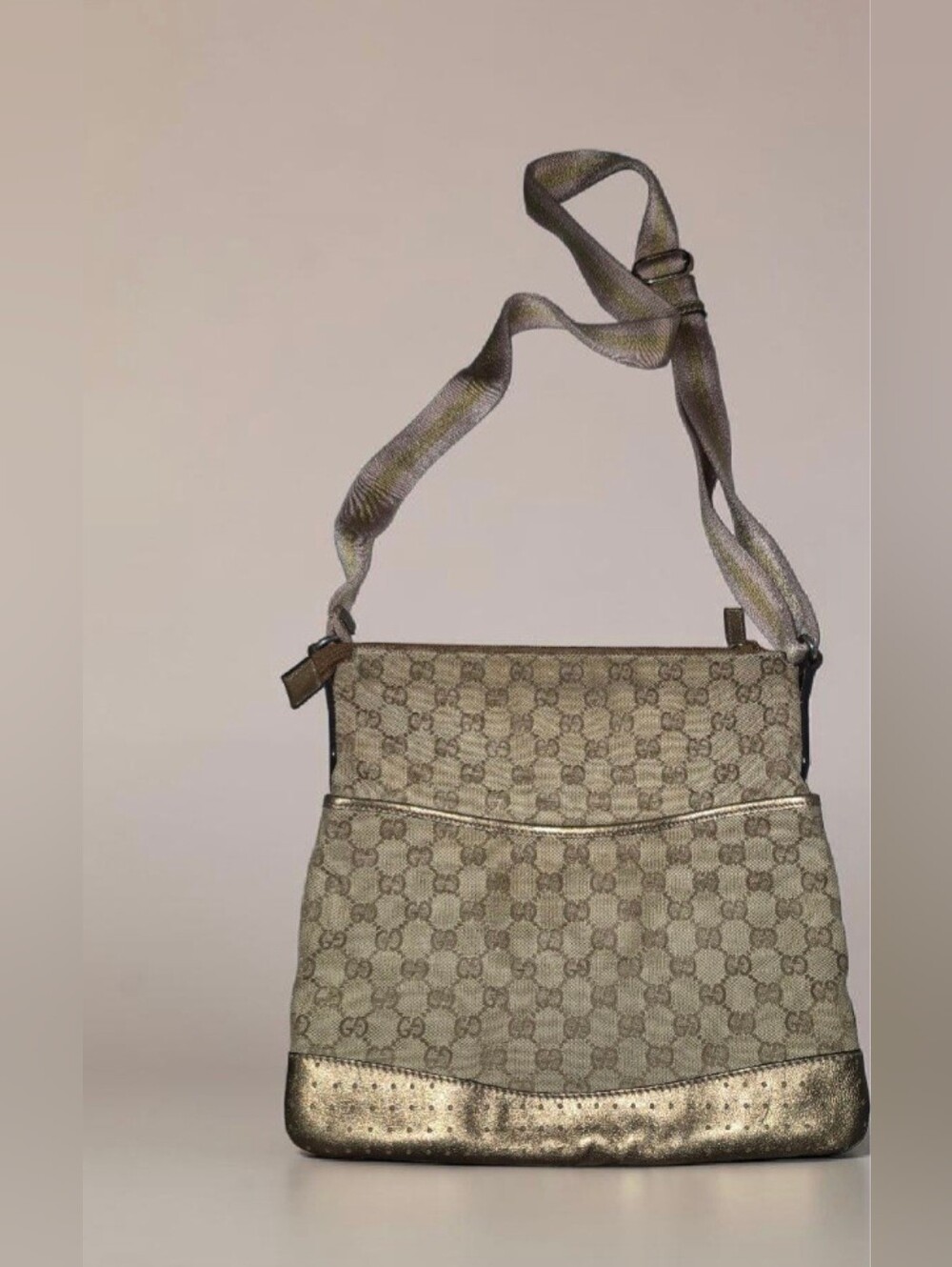 Authentic preloved Gucci messenger bag vintage